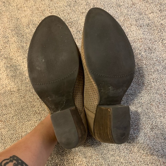 Steve Madden Amerisa Tan Boots - Picture 8 of 8